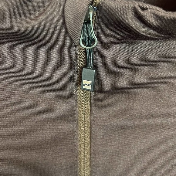 Mountain Force Quarter Zip Pull Over, Large - Picture 3 of 8